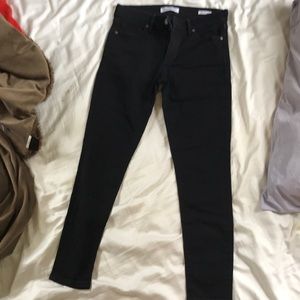 Black skinny jeans